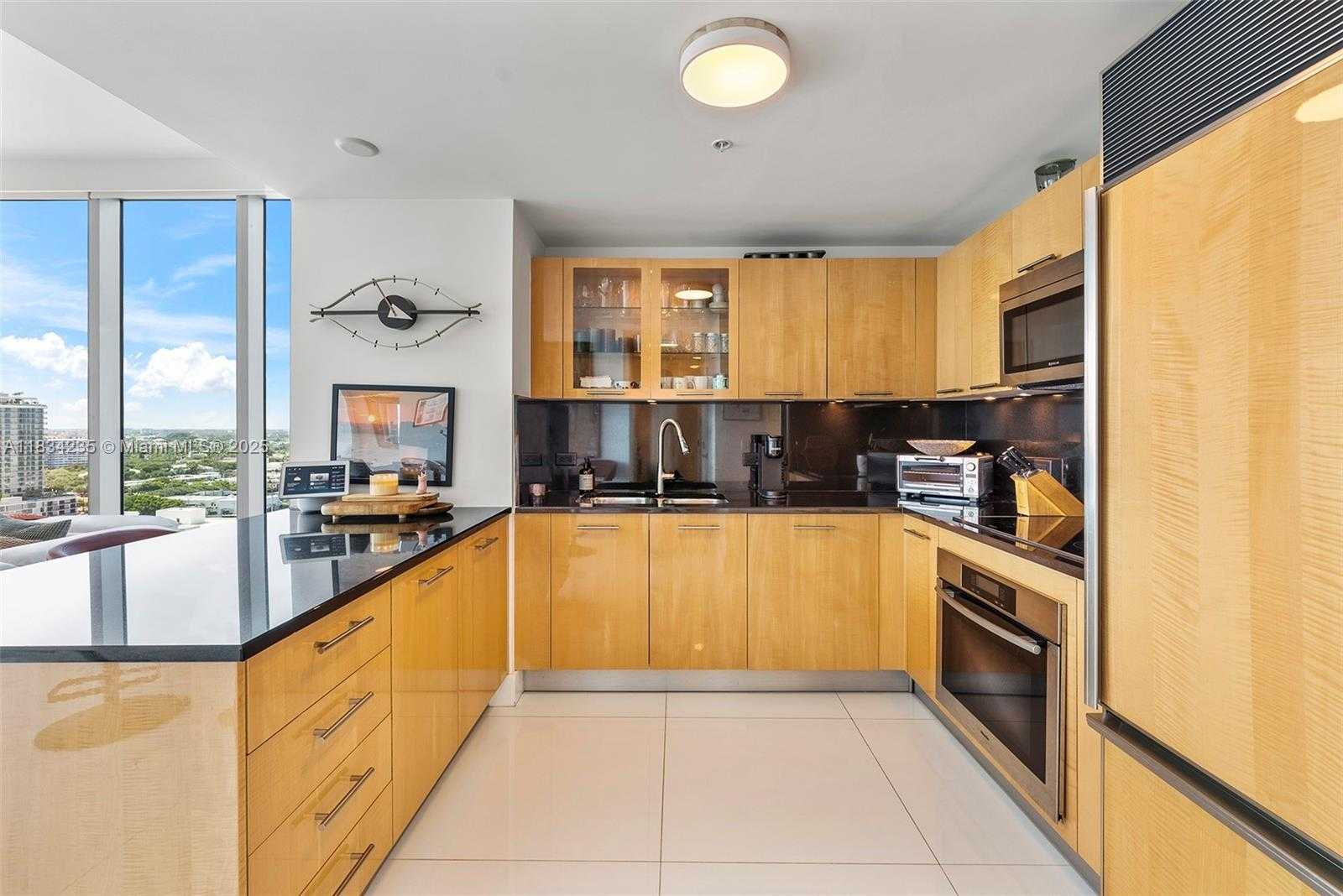 Small Image of 6899 COLLINS AVE #2004, Miami Beach Number 13