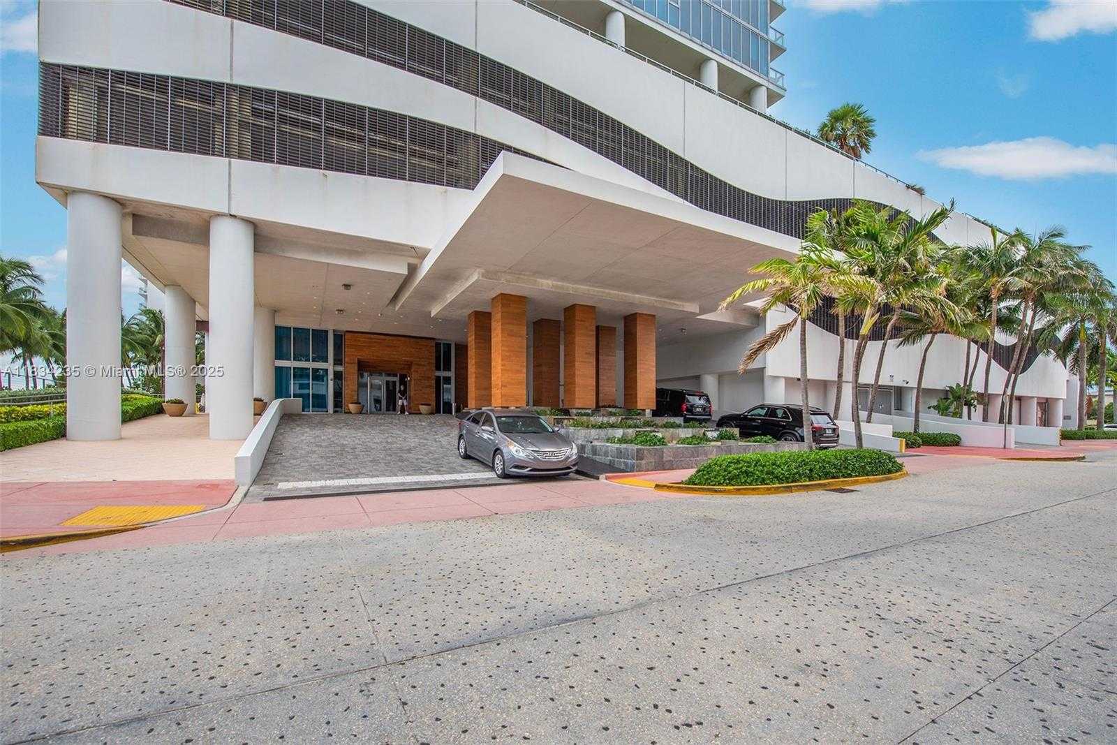 Small Image of 6899 COLLINS AVE #2004, Miami Beach Number 33