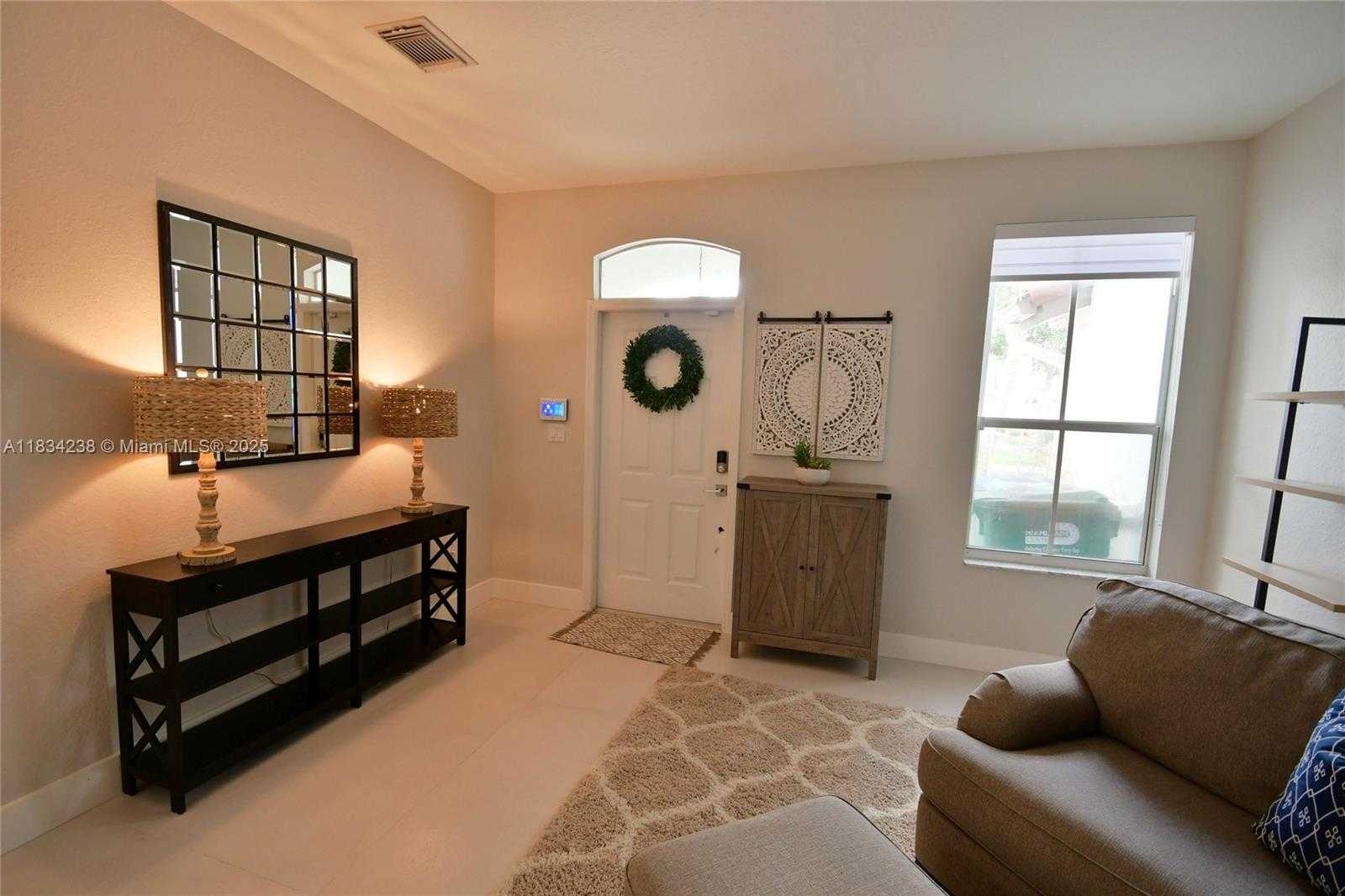 Small Image of 6293 SOUTH WEST 165TH AVE, Miami Number 12