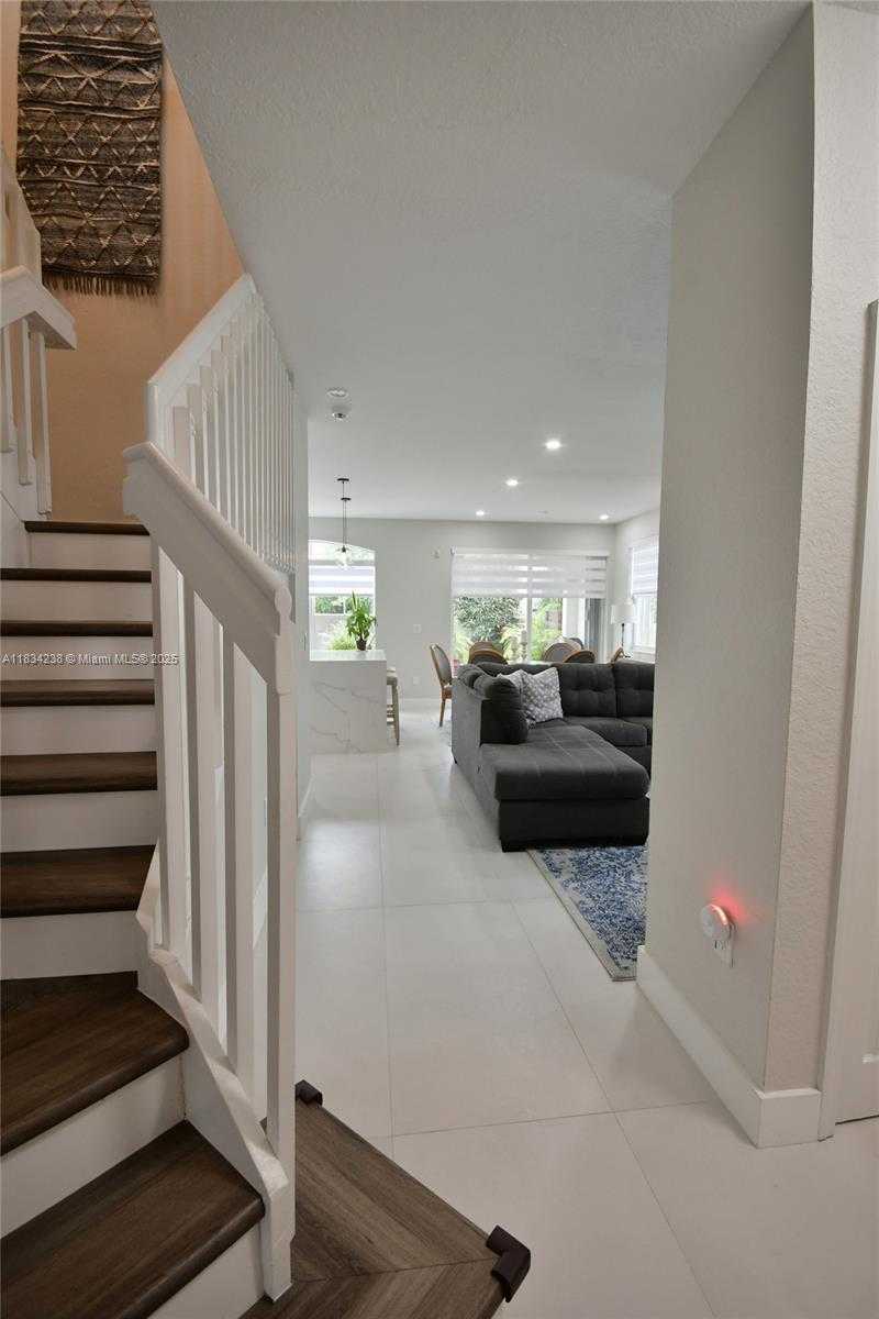 Small Image of 6293 SOUTH WEST 165TH AVE, Miami Number 21