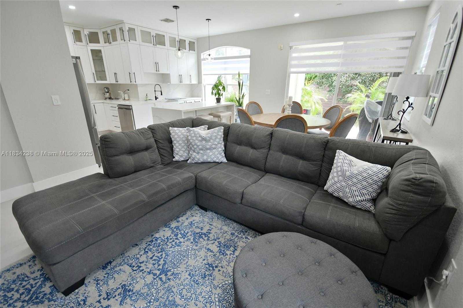 Small Image of 6293 SOUTH WEST 165TH AVE, Miami Number 22