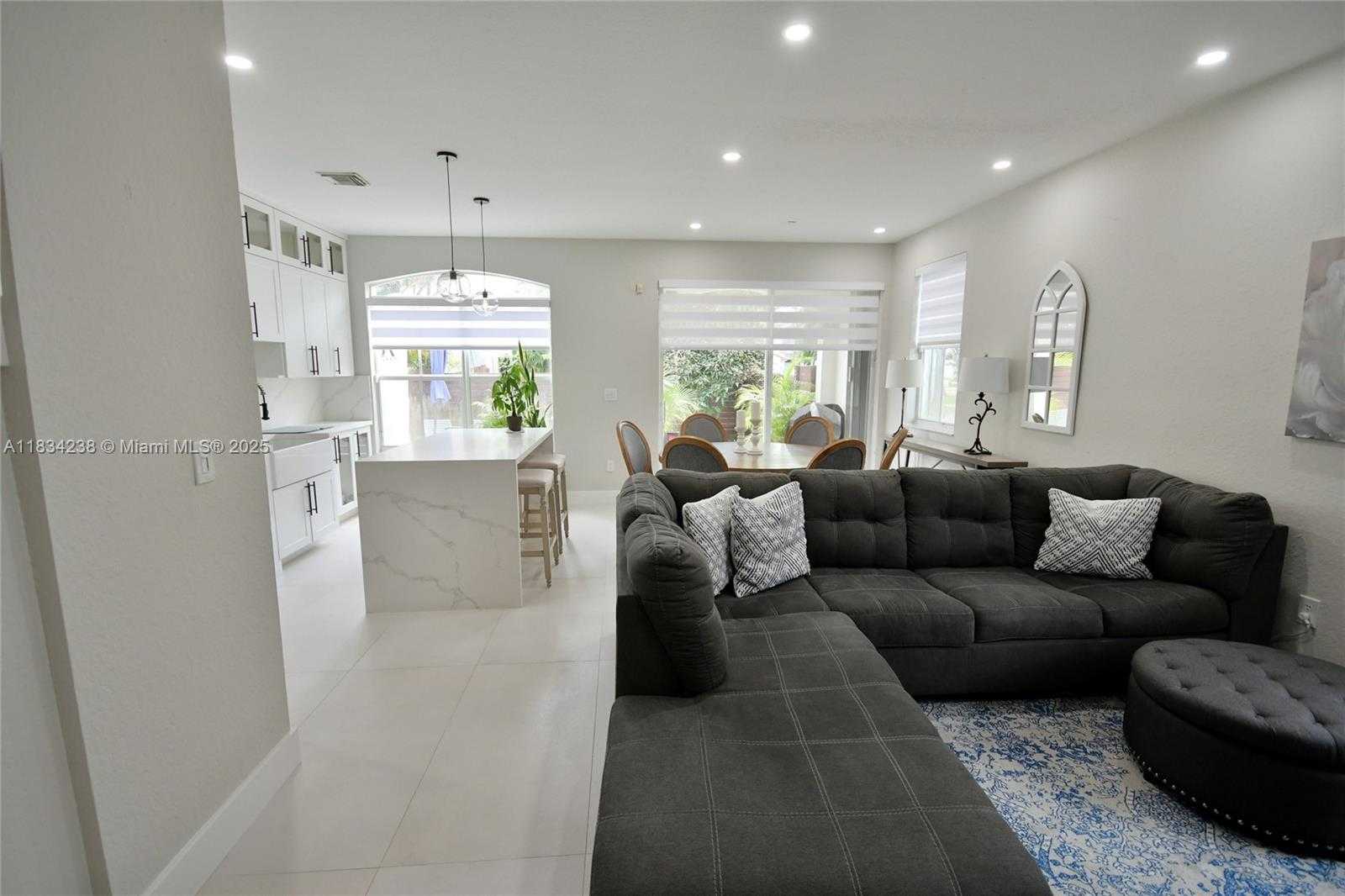 Small Image of 6293 SOUTH WEST 165TH AVE, Miami Number 24