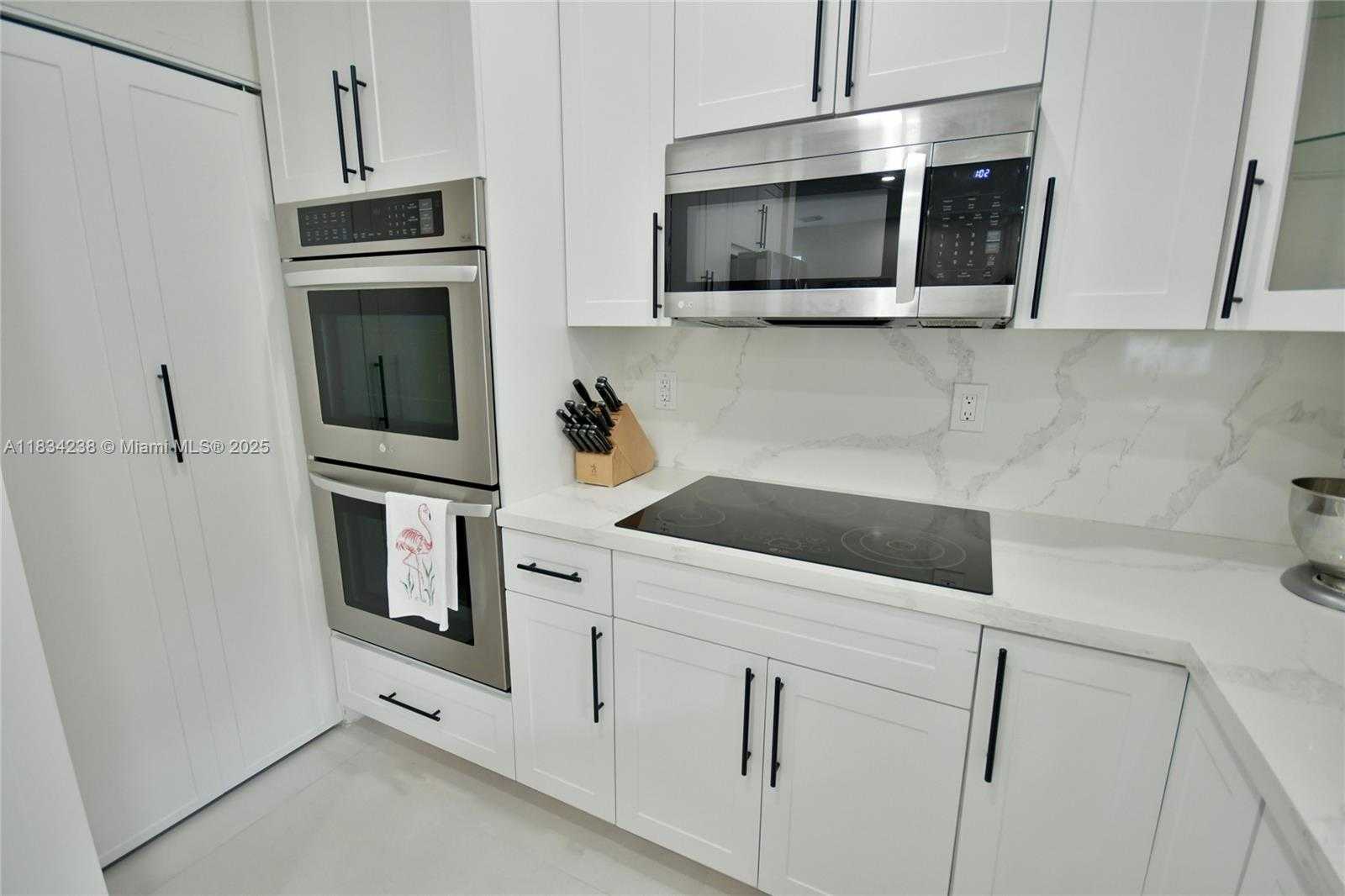 Small Image of 6293 SOUTH WEST 165TH AVE, Miami Number 30