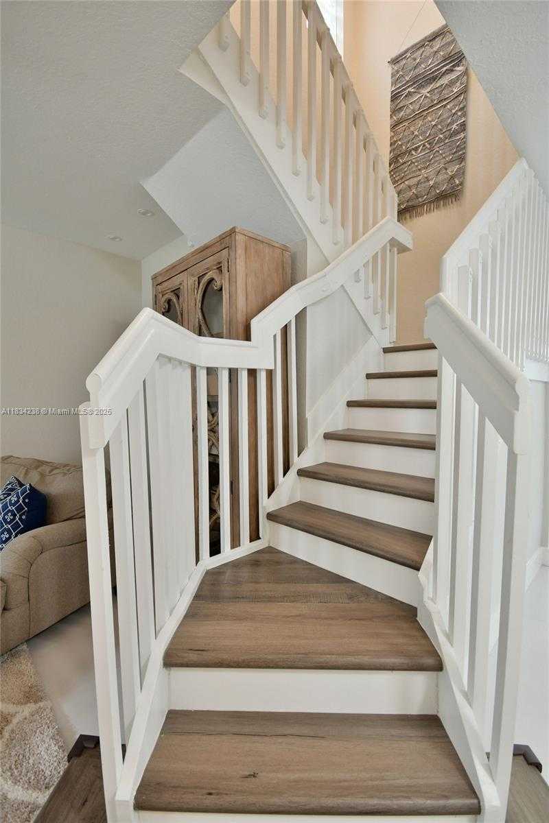 Small Image of 6293 SOUTH WEST 165TH AVE, Miami Number 33