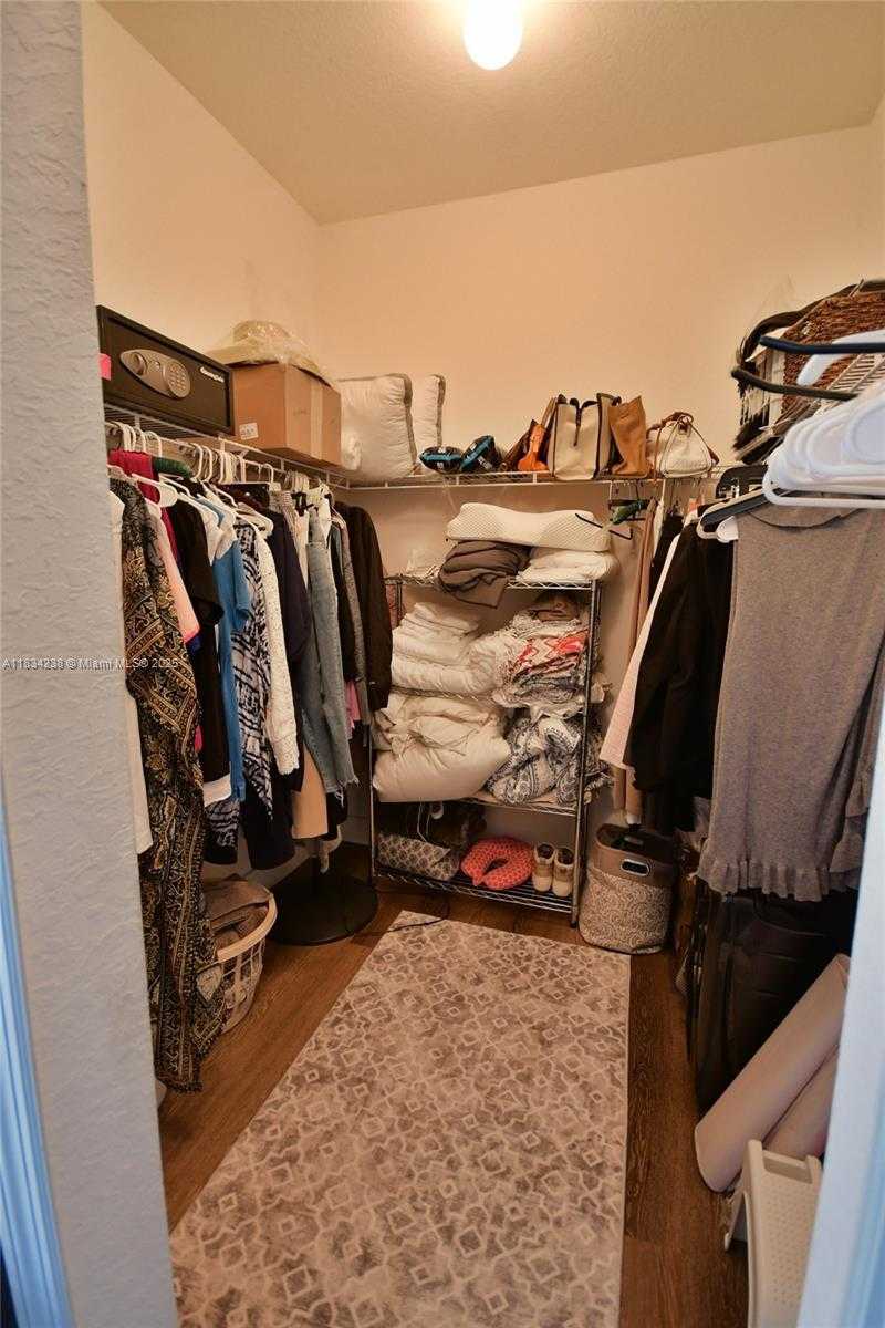 Small Image of 6293 SOUTH WEST 165TH AVE, Miami Number 50