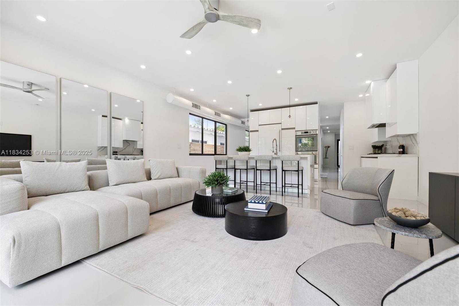 Small Image of 1152 SOUTH WEST 22ND TER, Miami Number 15