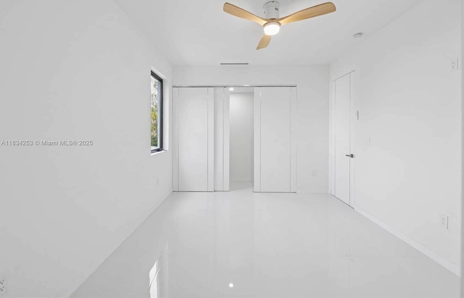Small Image of 1152 SOUTH WEST 22ND TER, Miami Number 26