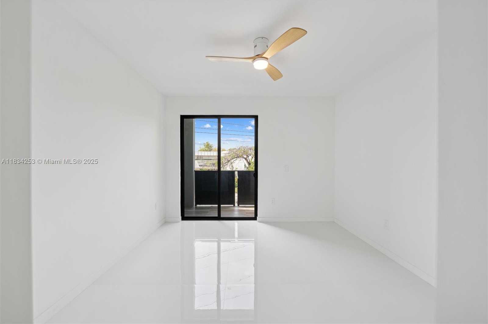 Small Image of 1152 SOUTH WEST 22ND TER, Miami Number 30