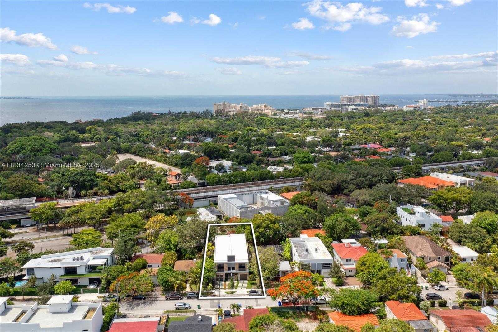 Small Image of 1152 SOUTH WEST 22ND TER, Miami Number 36