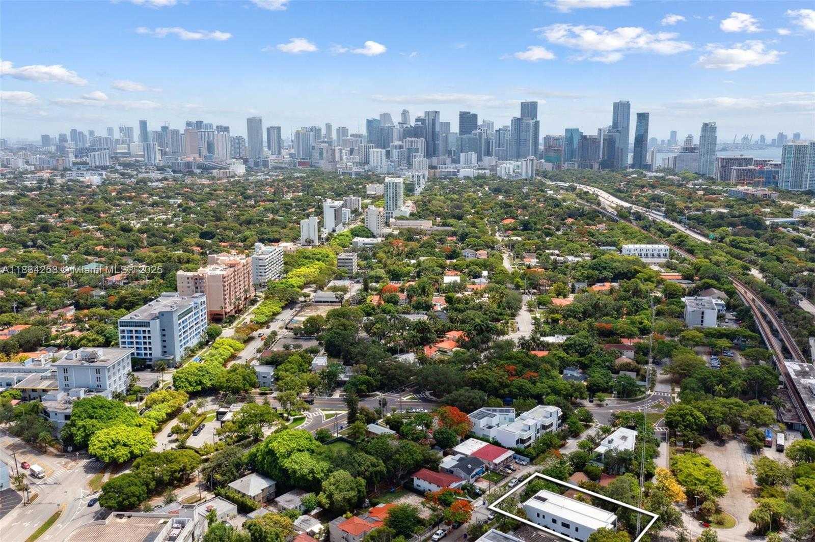 Small Image of 1152 SOUTH WEST 22ND TER, Miami Number 38