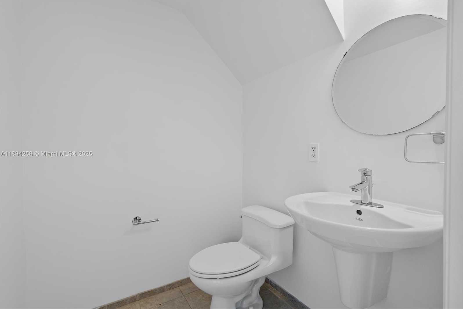 Small Image of 60 SOUTH WEST 13TH ST #1805, Miami Number 23