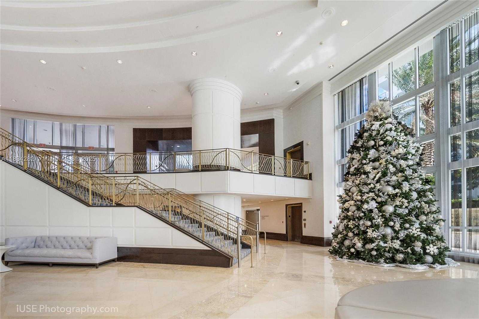 Small Image of 4401 COLLINS AVE #3603, Miami Beach Number 20