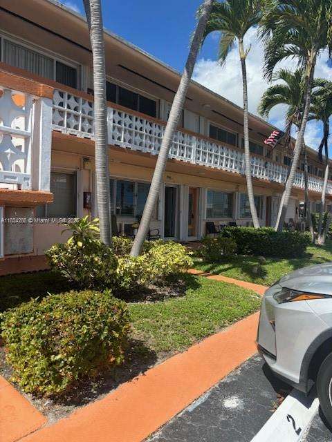 Small Image of 900 SOUTH WEST 11TH AVE #4C, Hallandale Beach Number 1