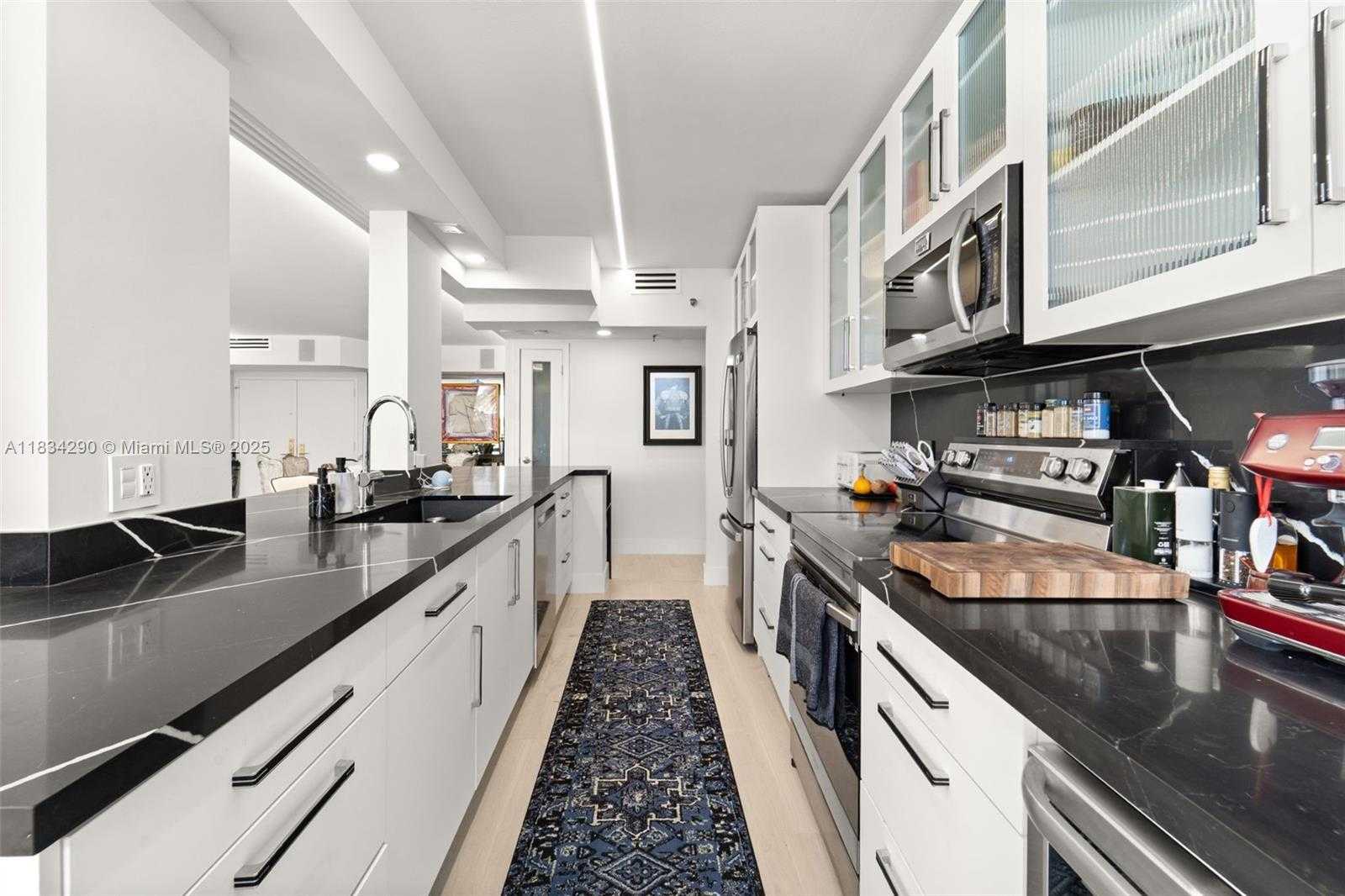 Small Image of 9 ISLAND AVE #406, Miami Beach Number 9