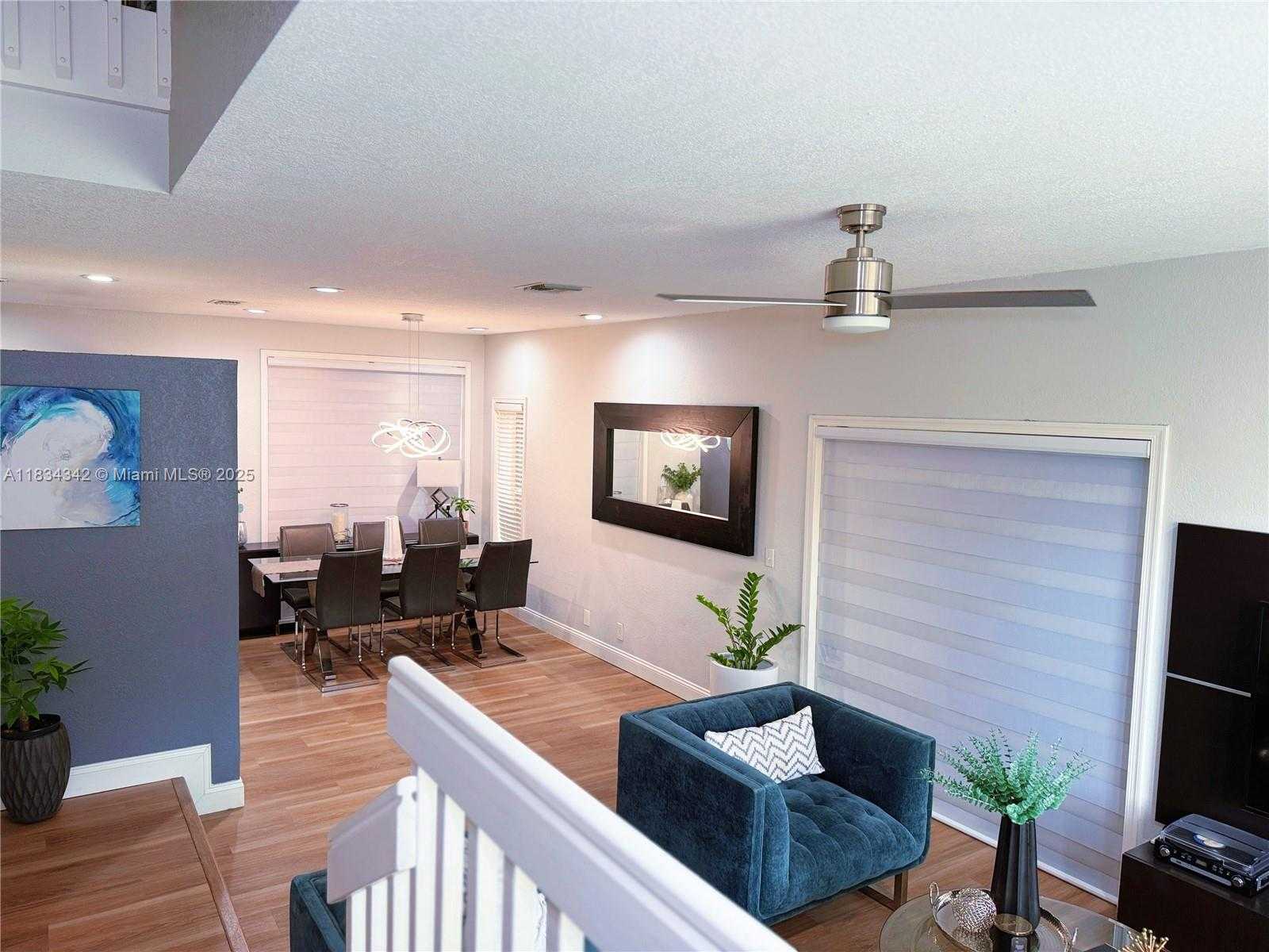Small Image of 11405 LAKEVIEW DR #3-A, Coral Springs Number 10