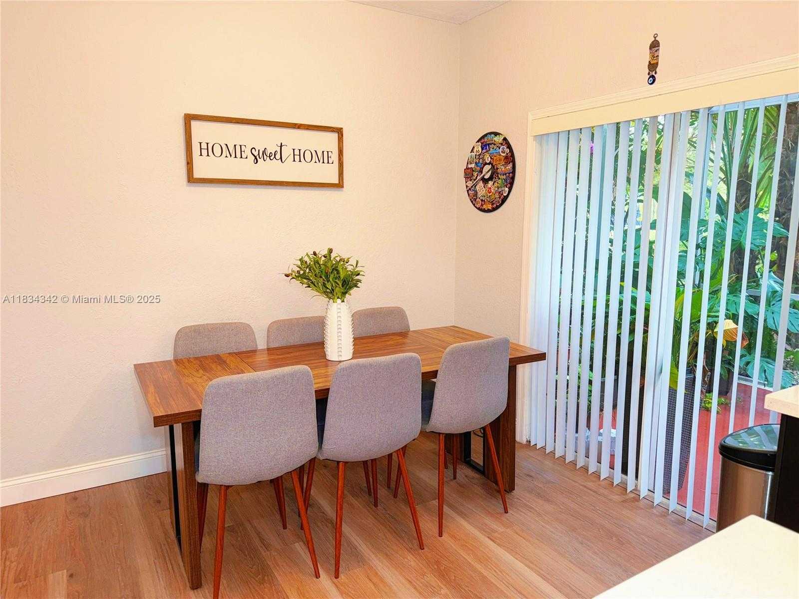 Small Image of 11405 LAKEVIEW DR #3-A, Coral Springs Number 6