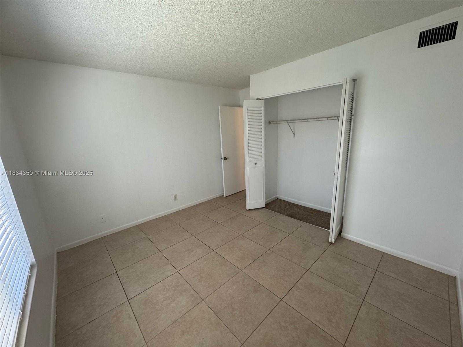 Small Image of 3606 ALDER DR #F2, West Palm Beach Number 10