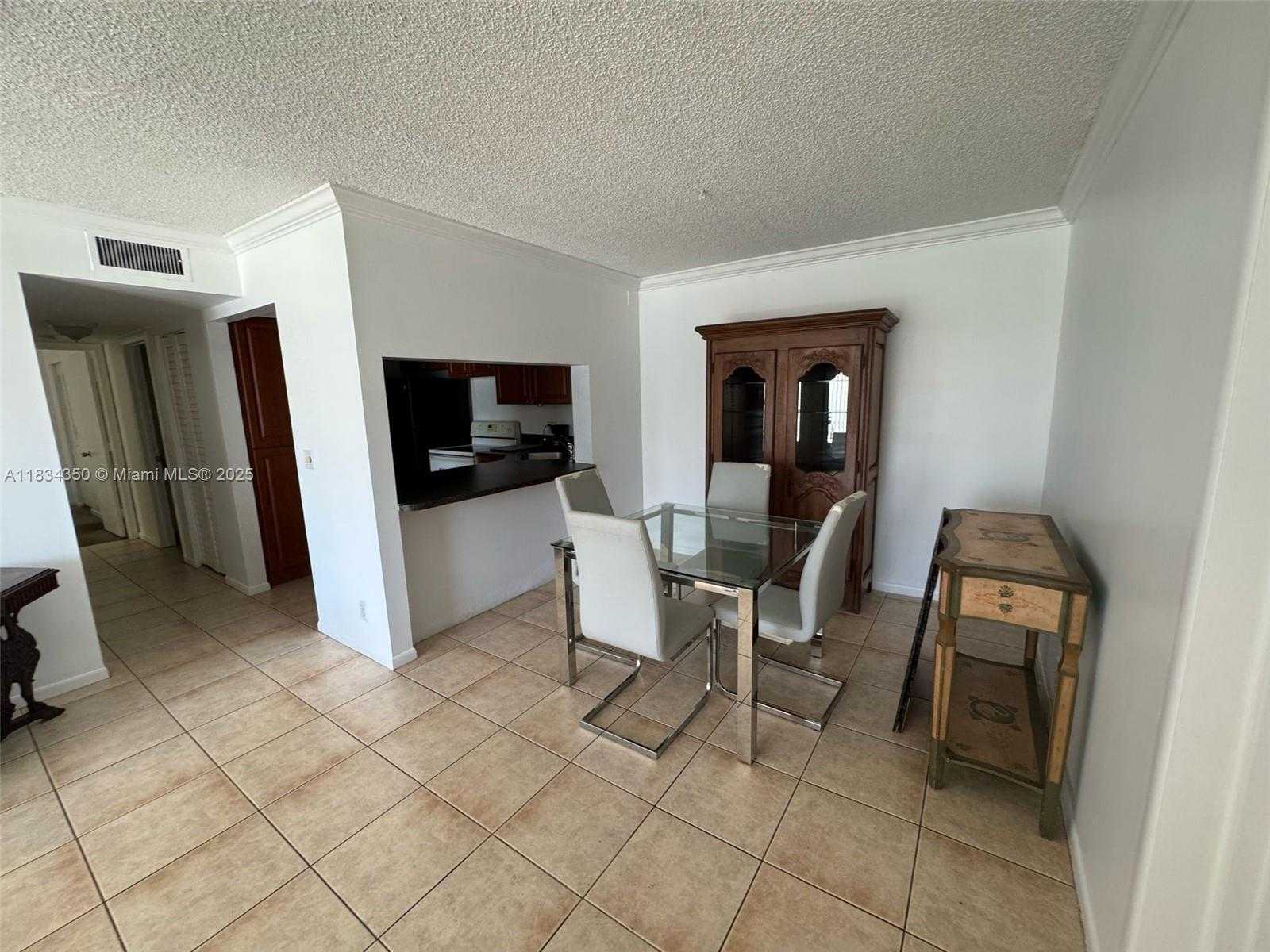 Small Image of 3606 ALDER DR #F2, West Palm Beach Number 17