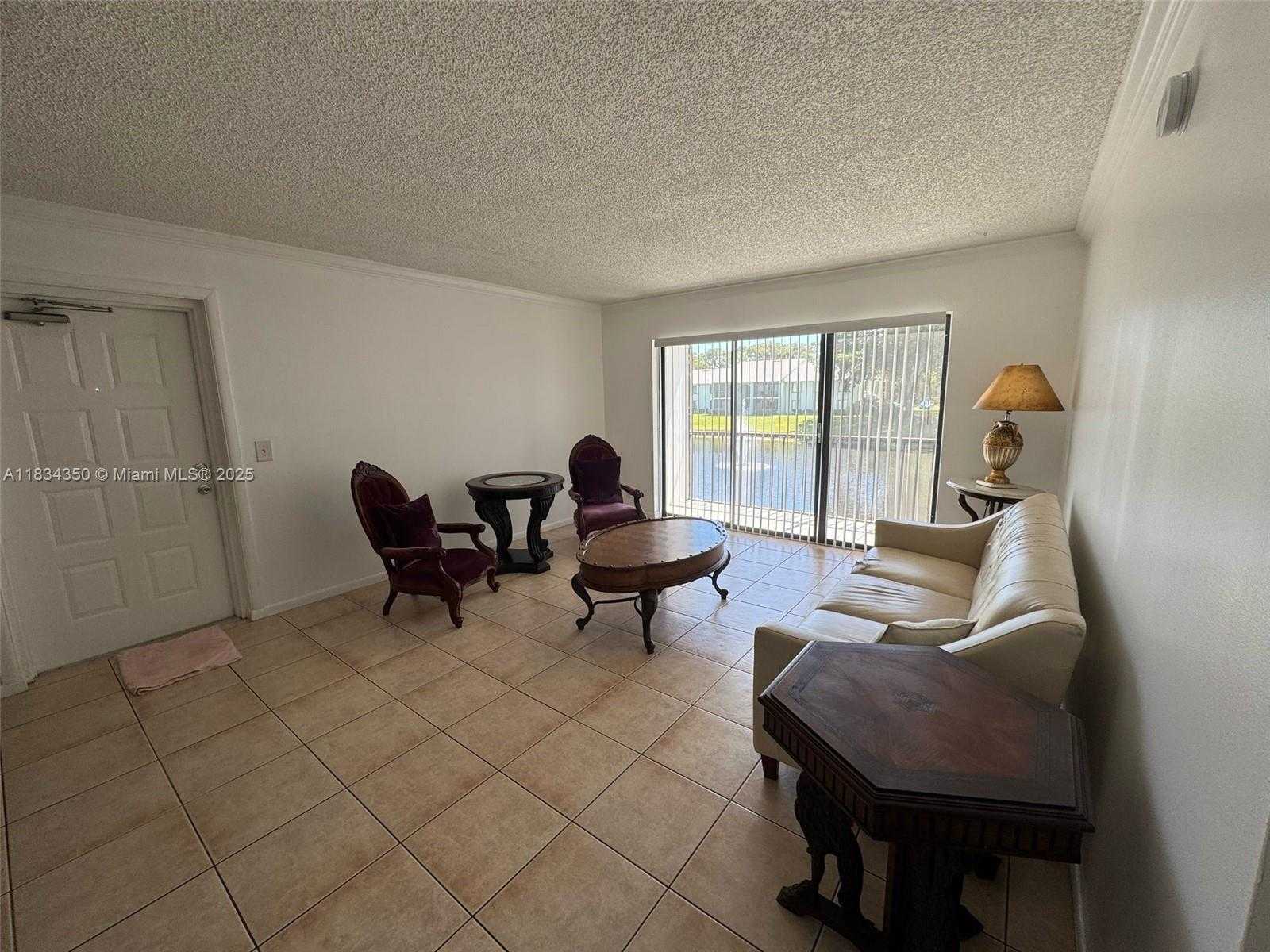 Small Image of 3606 ALDER DR #F2, West Palm Beach Number 19