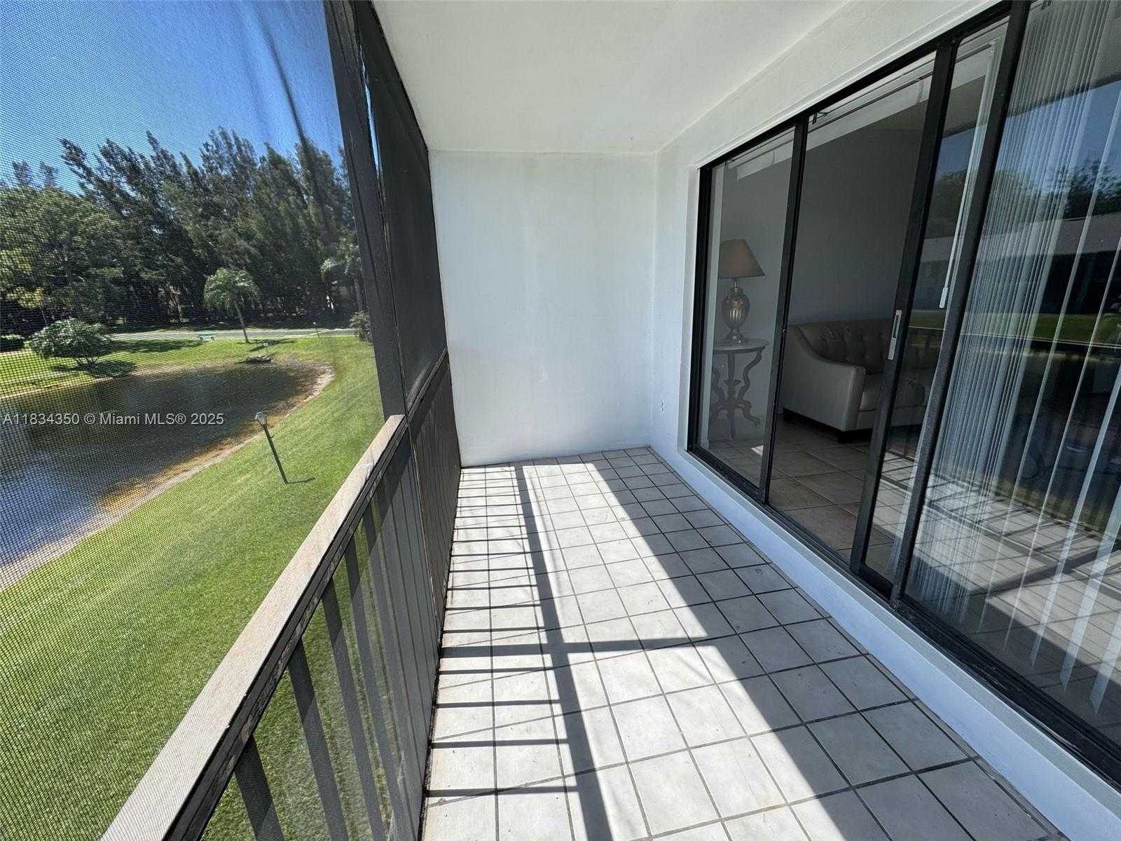 Small Image of 3606 ALDER DR #F2, West Palm Beach Number 20