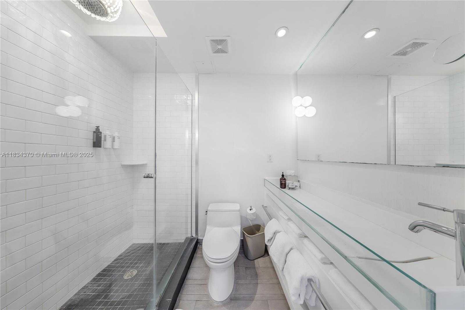 Small Image of 1100 WEST AVE #1614, Miami Beach Number 5