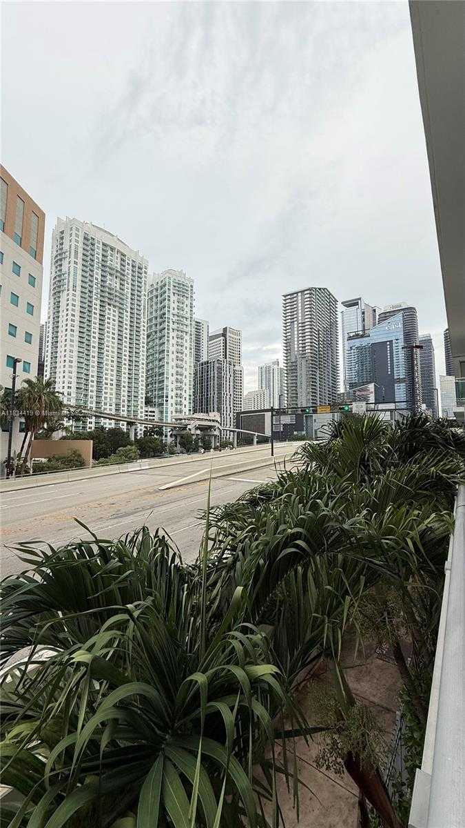 Small Image of 350 SOUTH MIAMI AVE #303, Miami Number 20