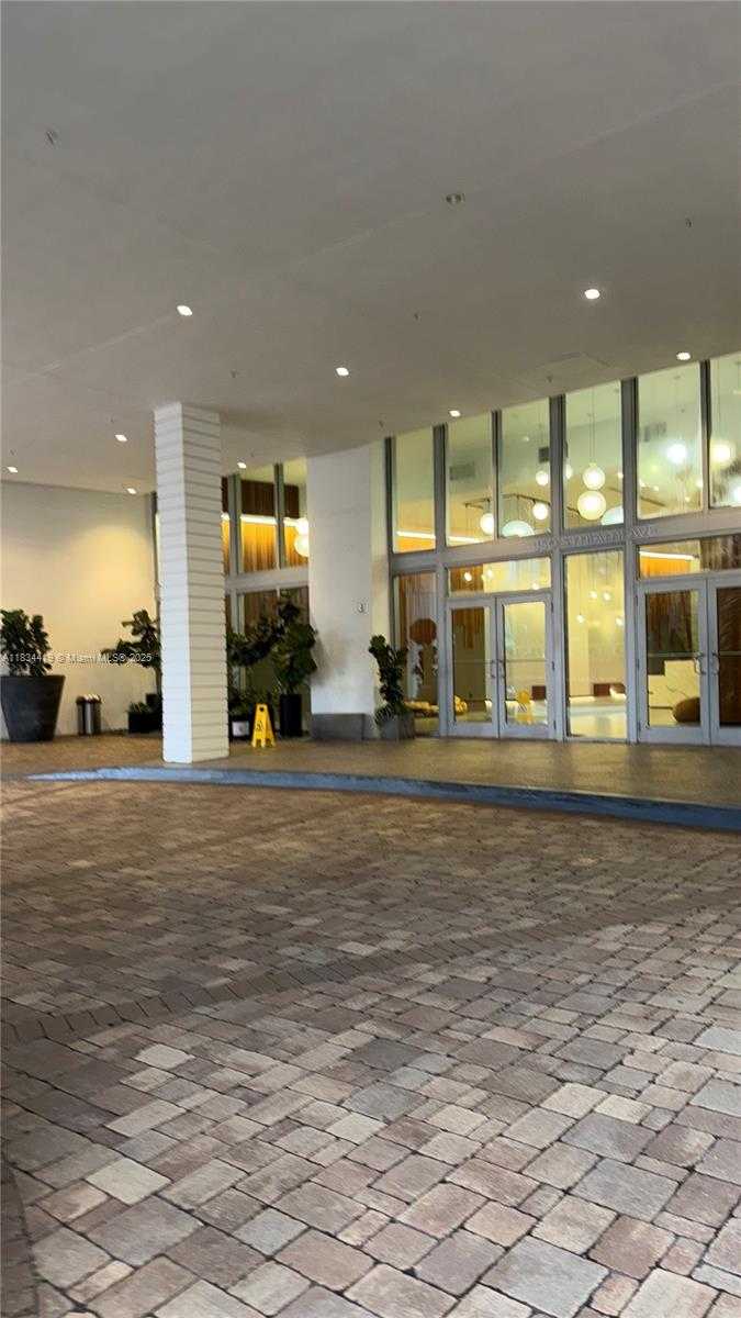 Small Image of 350 SOUTH MIAMI AVE #303, Miami Number 3