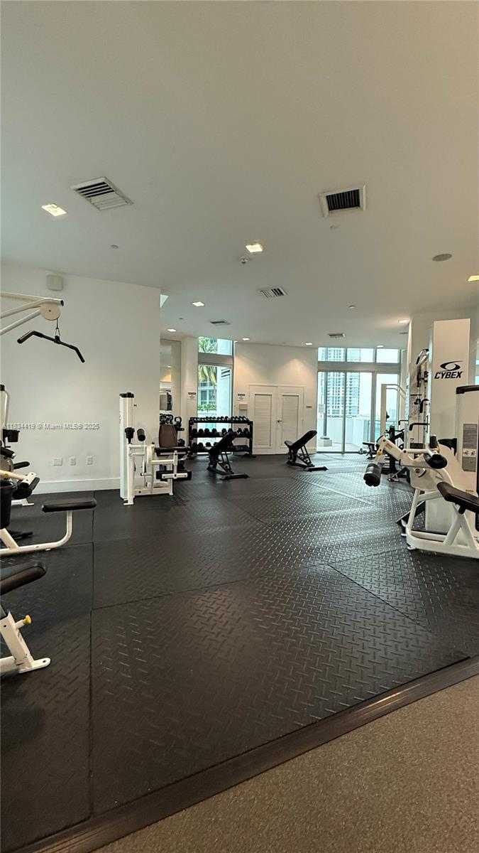 Small Image of 350 SOUTH MIAMI AVE #303, Miami Number 6