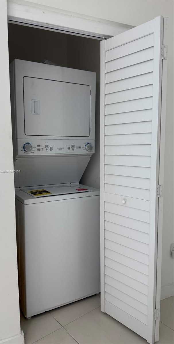 Small Image of 350 SOUTH MIAMI AVE #312, Miami Number 17