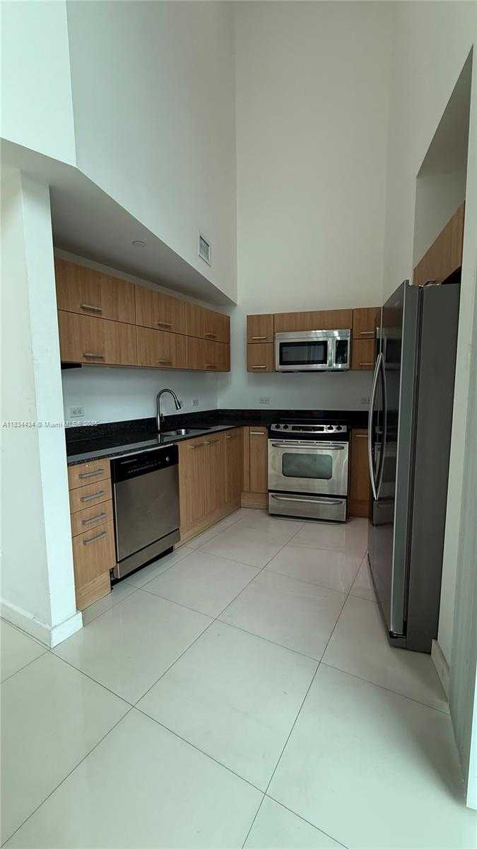 Small Image of 350 SOUTH MIAMI AVE #312, Miami Number 4