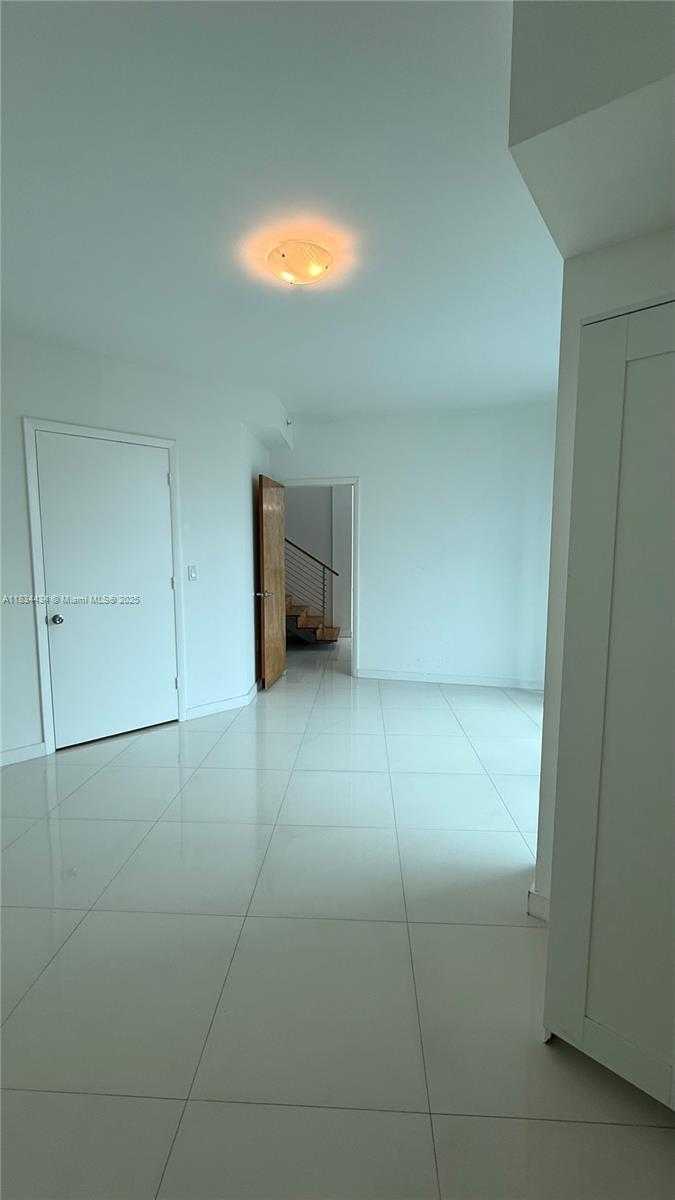 Small Image of 350 SOUTH MIAMI AVE #312, Miami Number 9