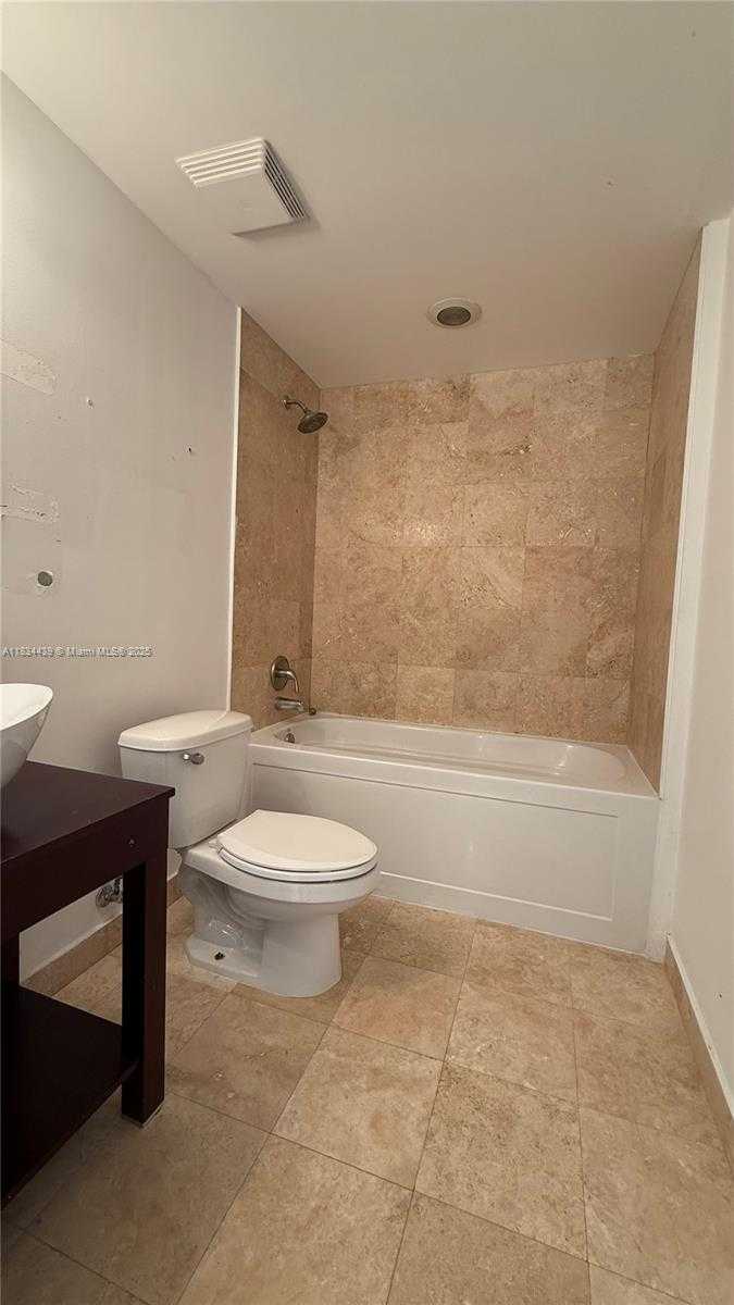 Small Image of 350 SOUTH MIAMI AVE #302, Miami Number 10