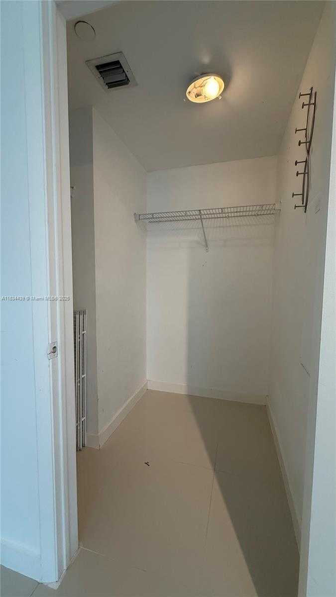 Small Image of 350 SOUTH MIAMI AVE #302, Miami Number 11