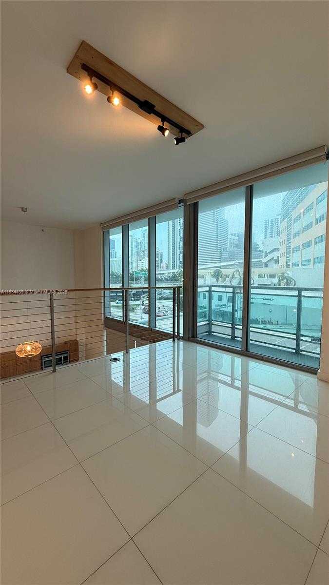 Small Image of 350 SOUTH MIAMI AVE #302, Miami Number 12