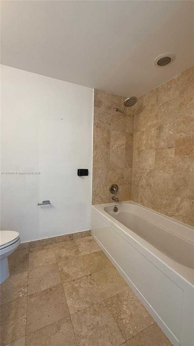 Small Image of 350 SOUTH MIAMI AVE #302, Miami Number 17