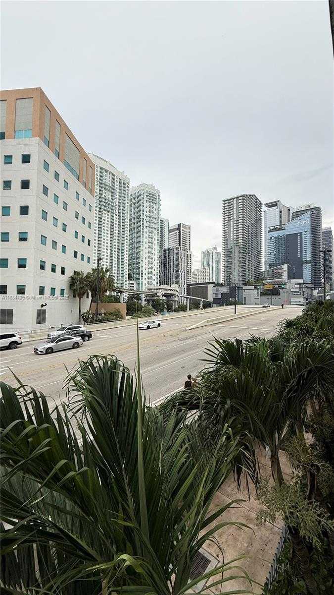 Small Image of 350 SOUTH MIAMI AVE #302, Miami Number 3