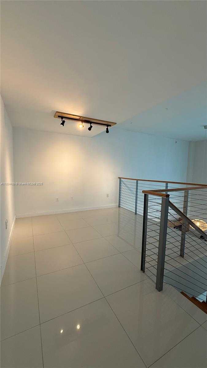 Small Image of 350 SOUTH MIAMI AVE #302, Miami Number 7