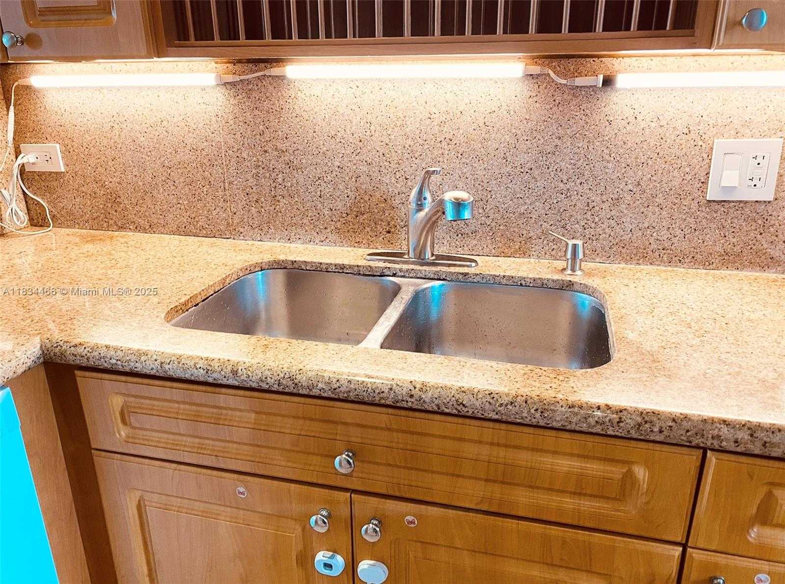 Small Image of 3545 NORTH EAST 166TH ST #805, North Miami Beach Number 12