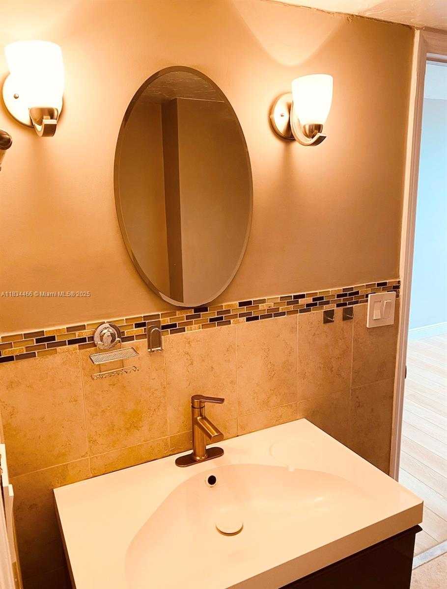 Small Image of 3545 NORTH EAST 166TH ST #805, North Miami Beach Number 20