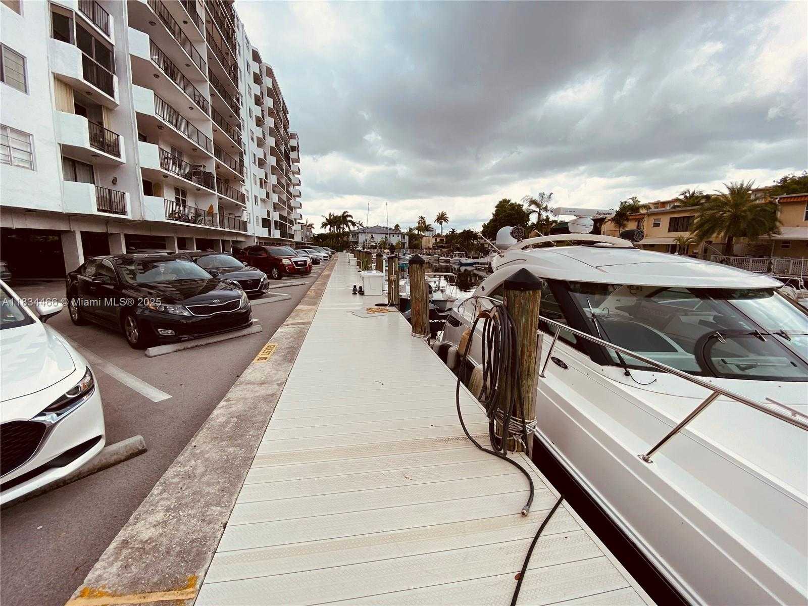 Small Image of 3545 NORTH EAST 166TH ST #805, North Miami Beach Number 3