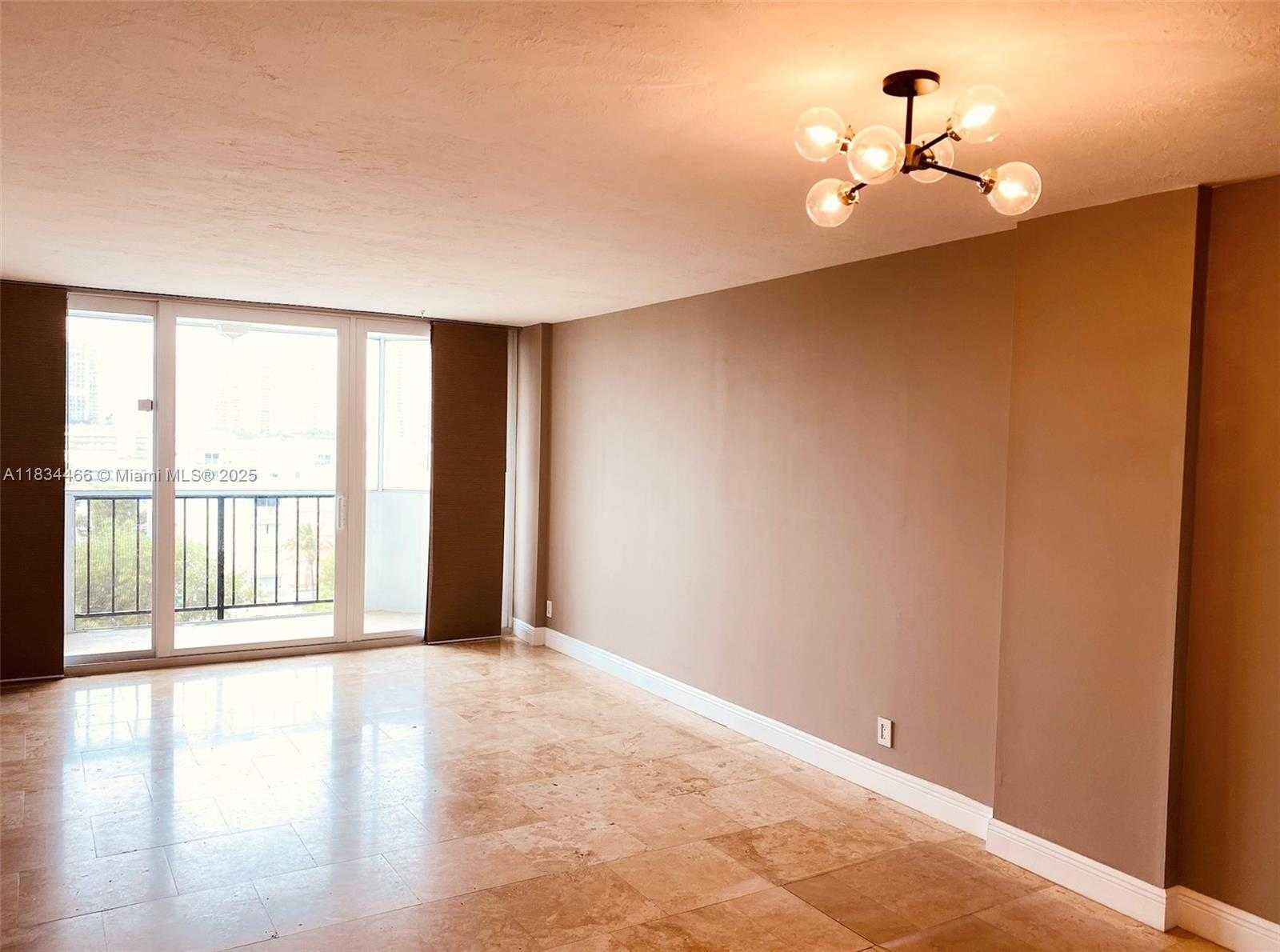 Small Image of 3545 NORTH EAST 166TH ST #805, North Miami Beach Number 4