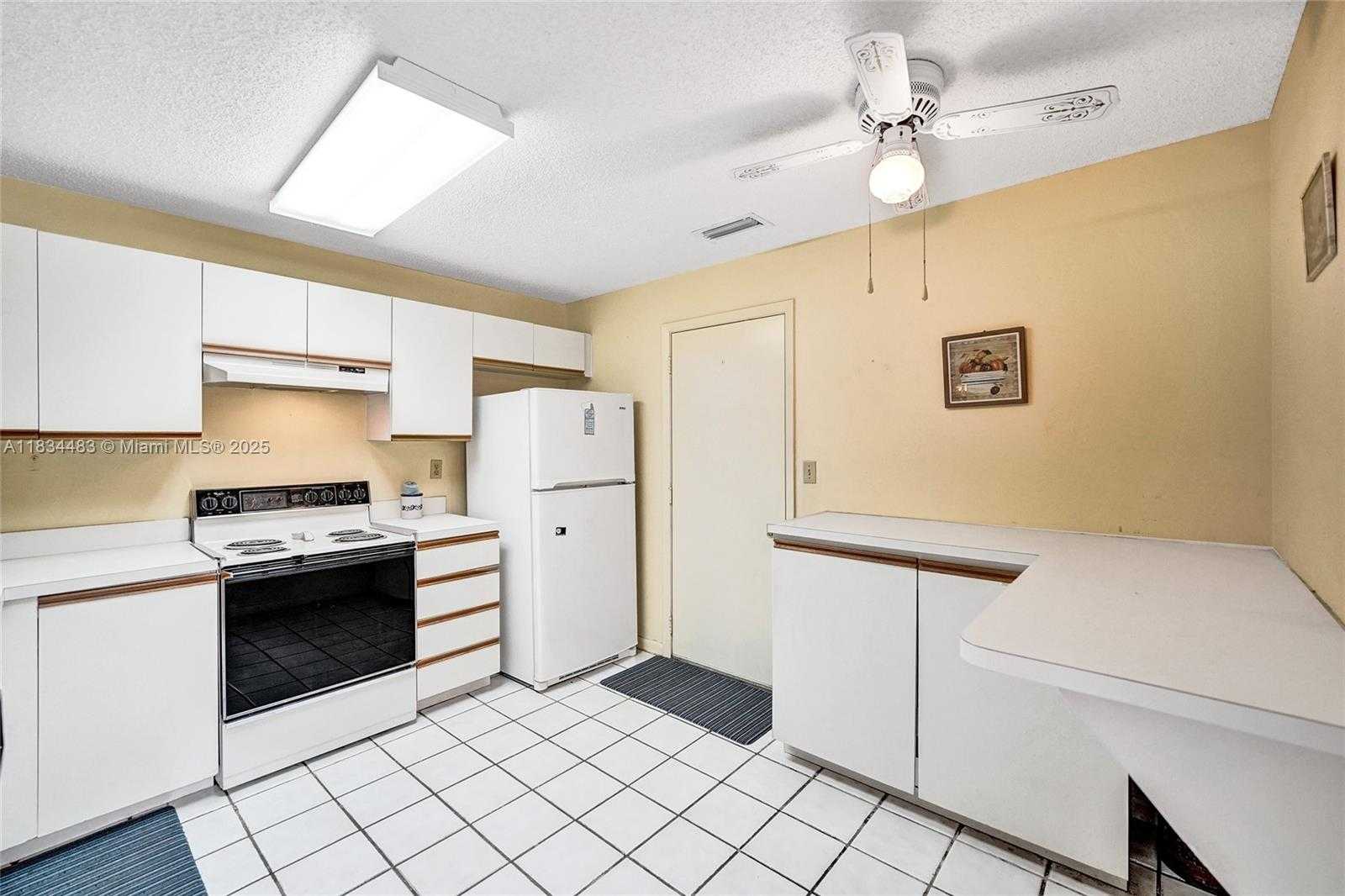 Small Image of 11167 LONG BOAT DR, Cooper City Number 22