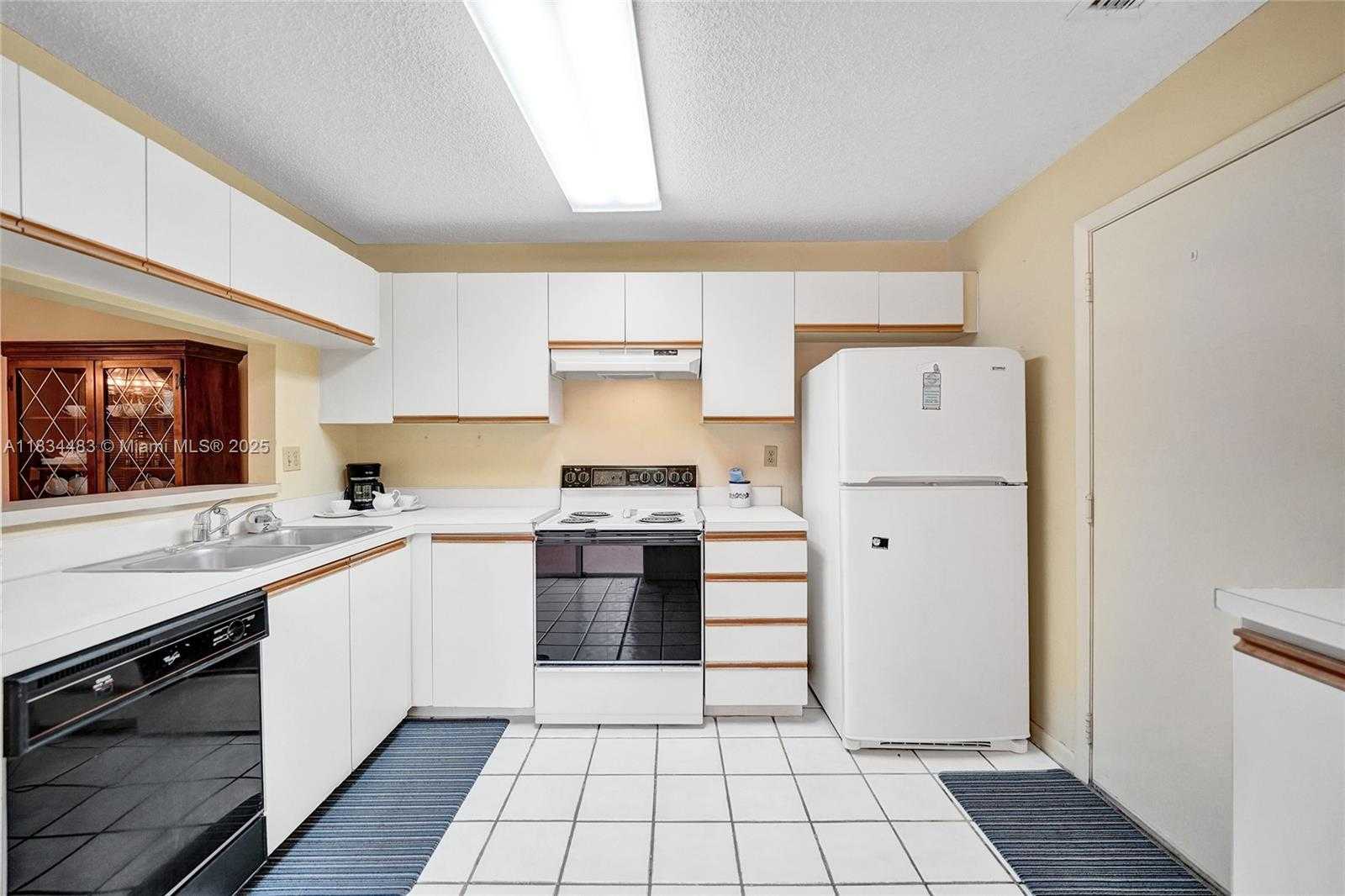 Small Image of 11167 LONG BOAT DR, Cooper City Number 23