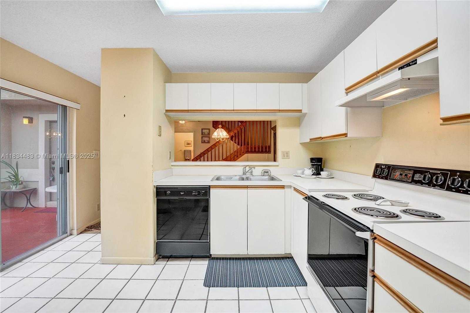 Small Image of 11167 LONG BOAT DR, Cooper City Number 26