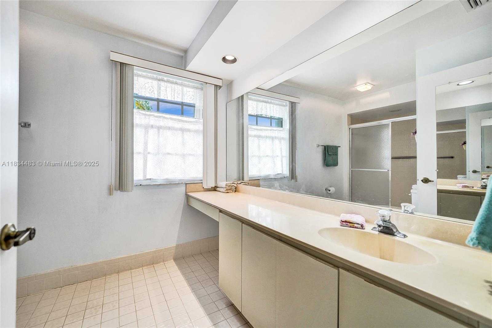 Small Image of 11167 LONG BOAT DR, Cooper City Number 39