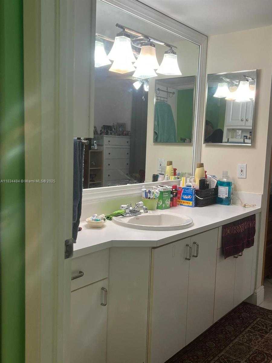 Small Image of 9156 COLLINS AVE #310, Surfside Number 12