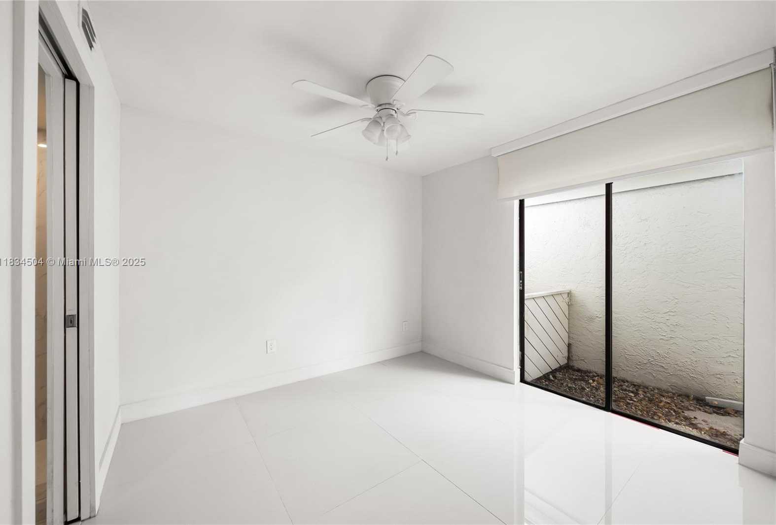 Small Image of 20218 NORTH EAST 34TH CT #52, Aventura Number 24