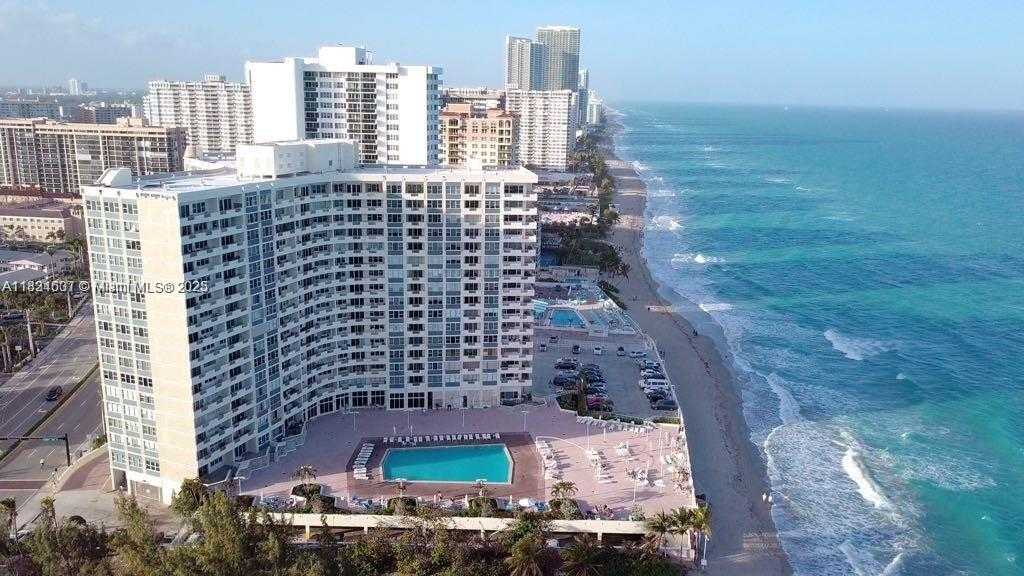 Small Image of 3180 SOUTH OCEAN DR #1602, Hallandale Beach Number 2