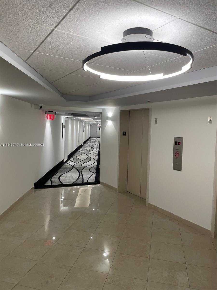 Small Image of 3180 SOUTH OCEAN DR #1602, Hallandale Beach Number 6