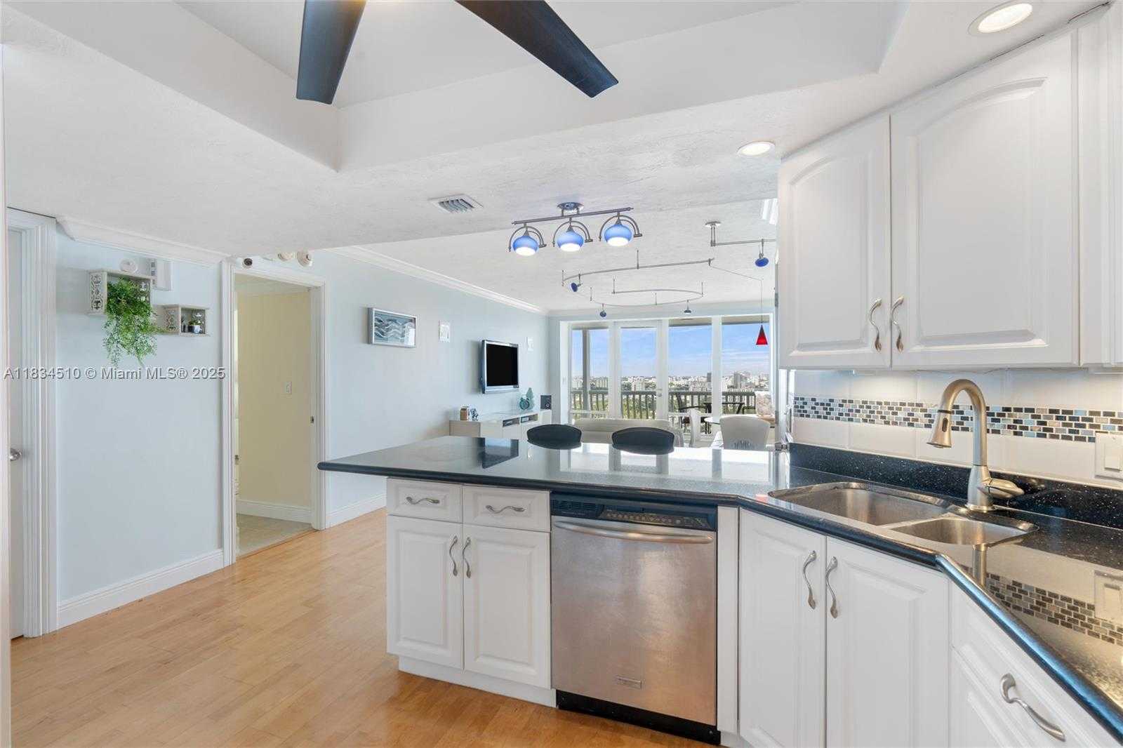 Small Image of 2200 SOUTH OCEAN LN #2903, Fort Lauderdale Number 19